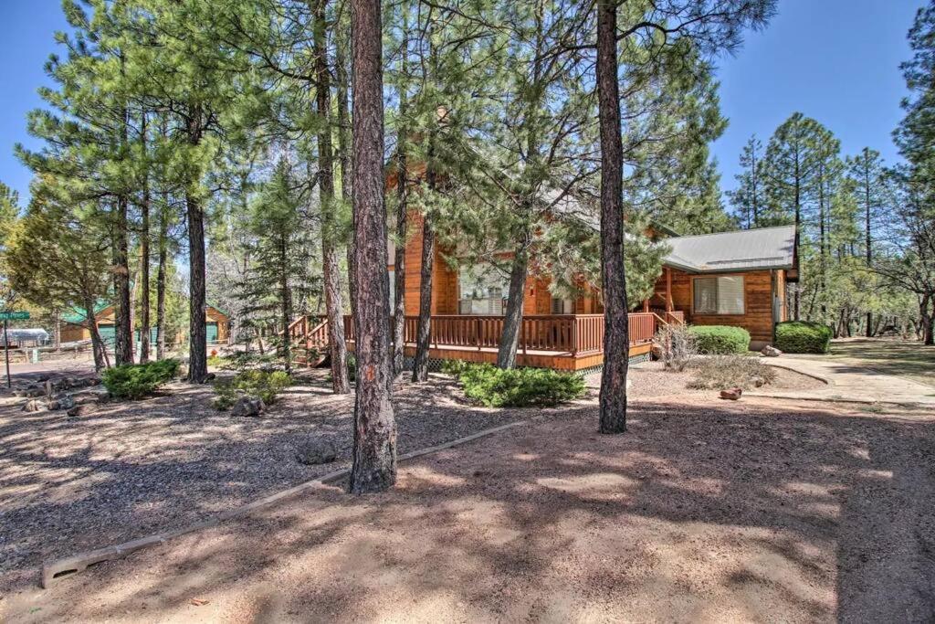 Pine Cone Cabin Villa ไพน์ท็อป-เลคไซด์ ภายนอก รูปภาพ